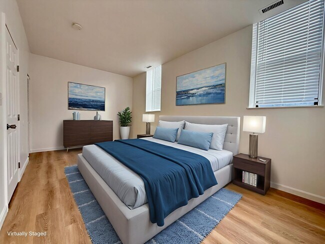 Building Photo - 6 S Washington St