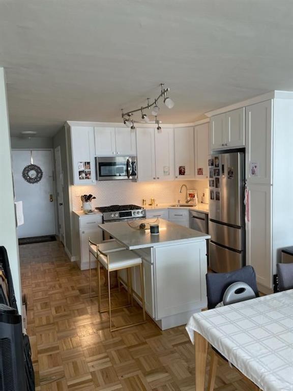 Foto principal - 1360 Ocean Pkwy