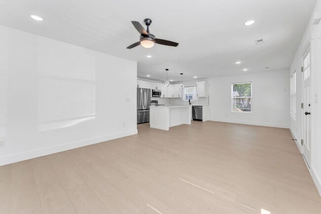 Building Photo - Updated 3BR/2BA Home with Fully Fenced Yard & Bonus Storage Shed! $1,625/mo rent