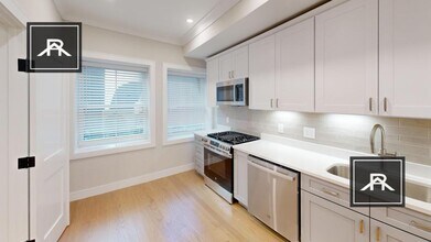Building Photo - 232 Tremont St