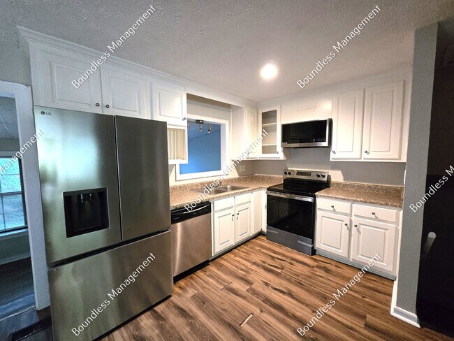 Foto del edificio - 5183 Suggs St