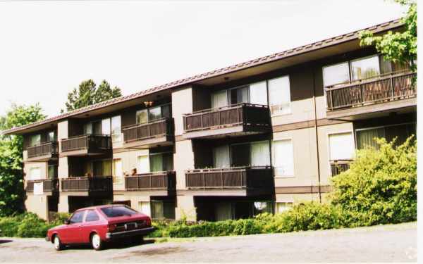 Building Photo - The Link Apartments