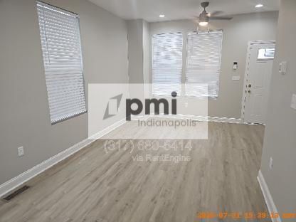 Building Photo - 640 N Parker Ave