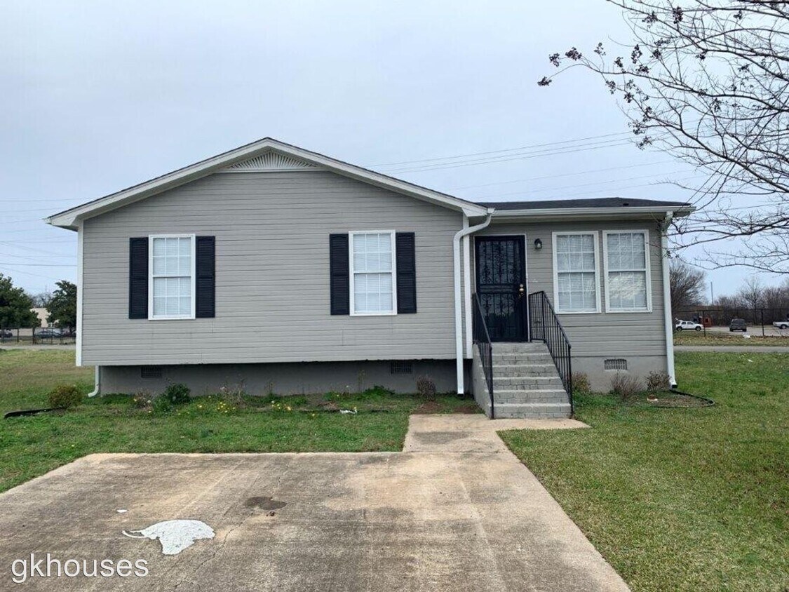 1161 John J Eagan Cir, Birmingham, AL 35204 - House Rental in ...