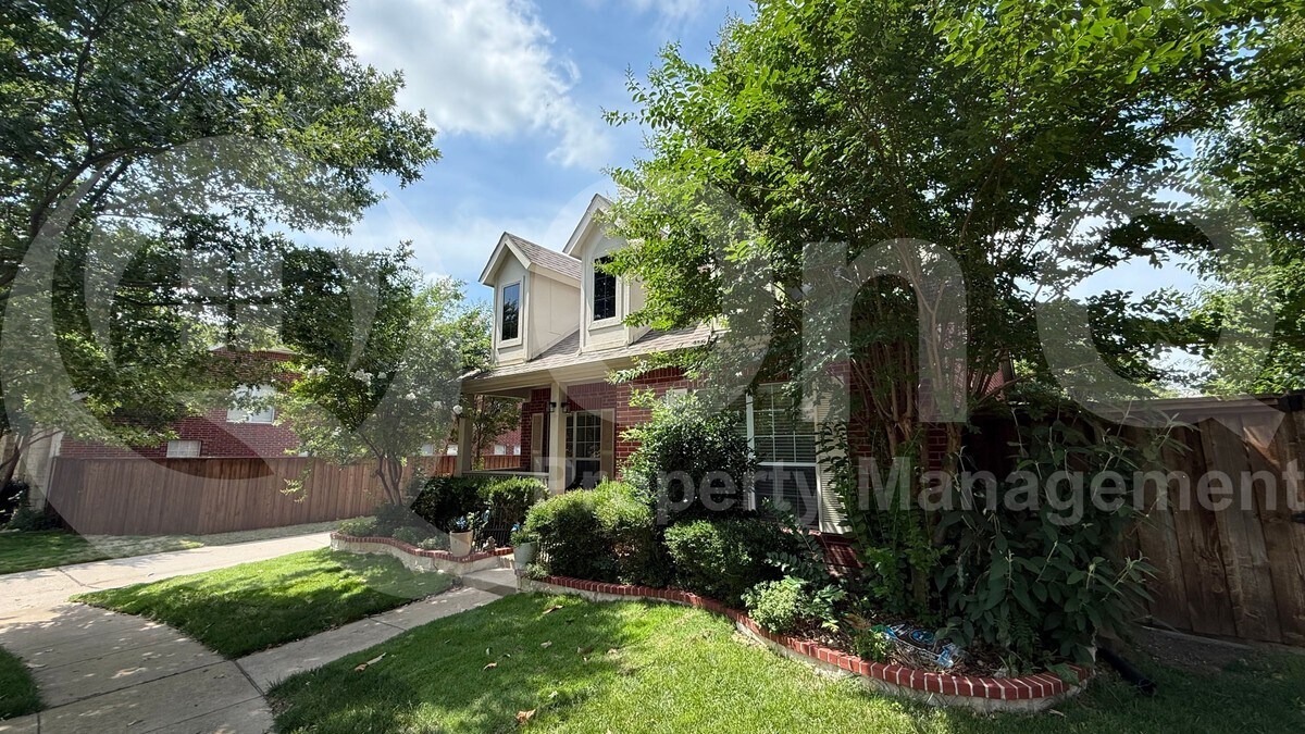 Building Photo - 9584 Park Garden Dr