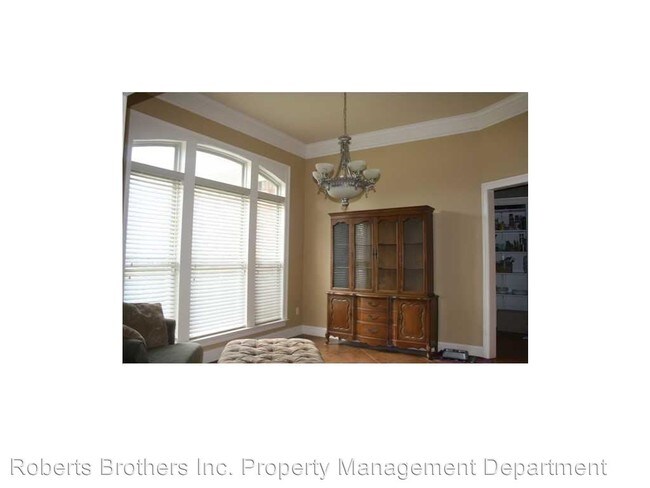 Foto del edificio - 9731 Harmony Ridge Cir S