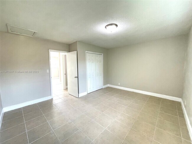Building Photo - 1700 NW 52nd Ave