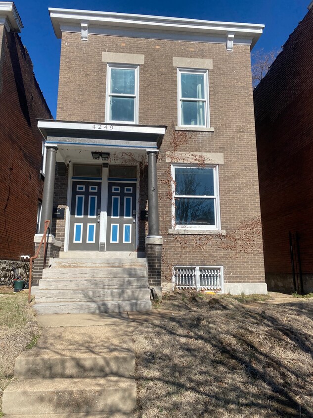 Primary Photo - 4249 Chouteau Ave
