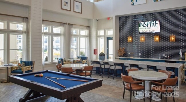 Foto del edificio - 4101 Glenloch Cir