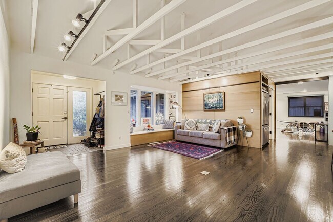 Foto del edificio - Medina Home