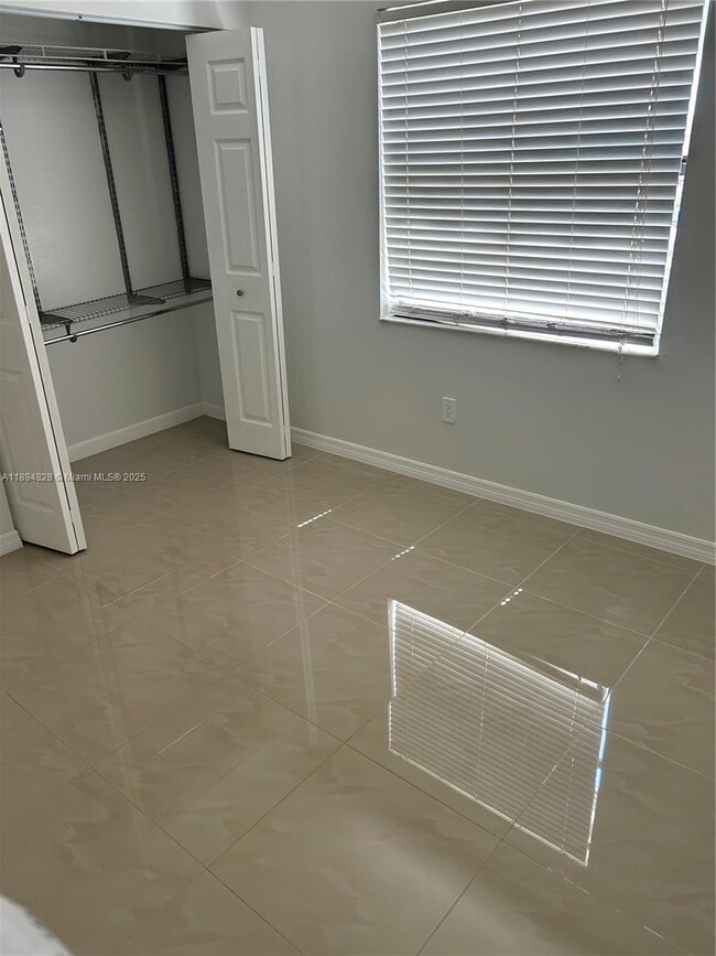 Photo - $2,200MONTHLY;20730 NE 8TH CT #204-16 House