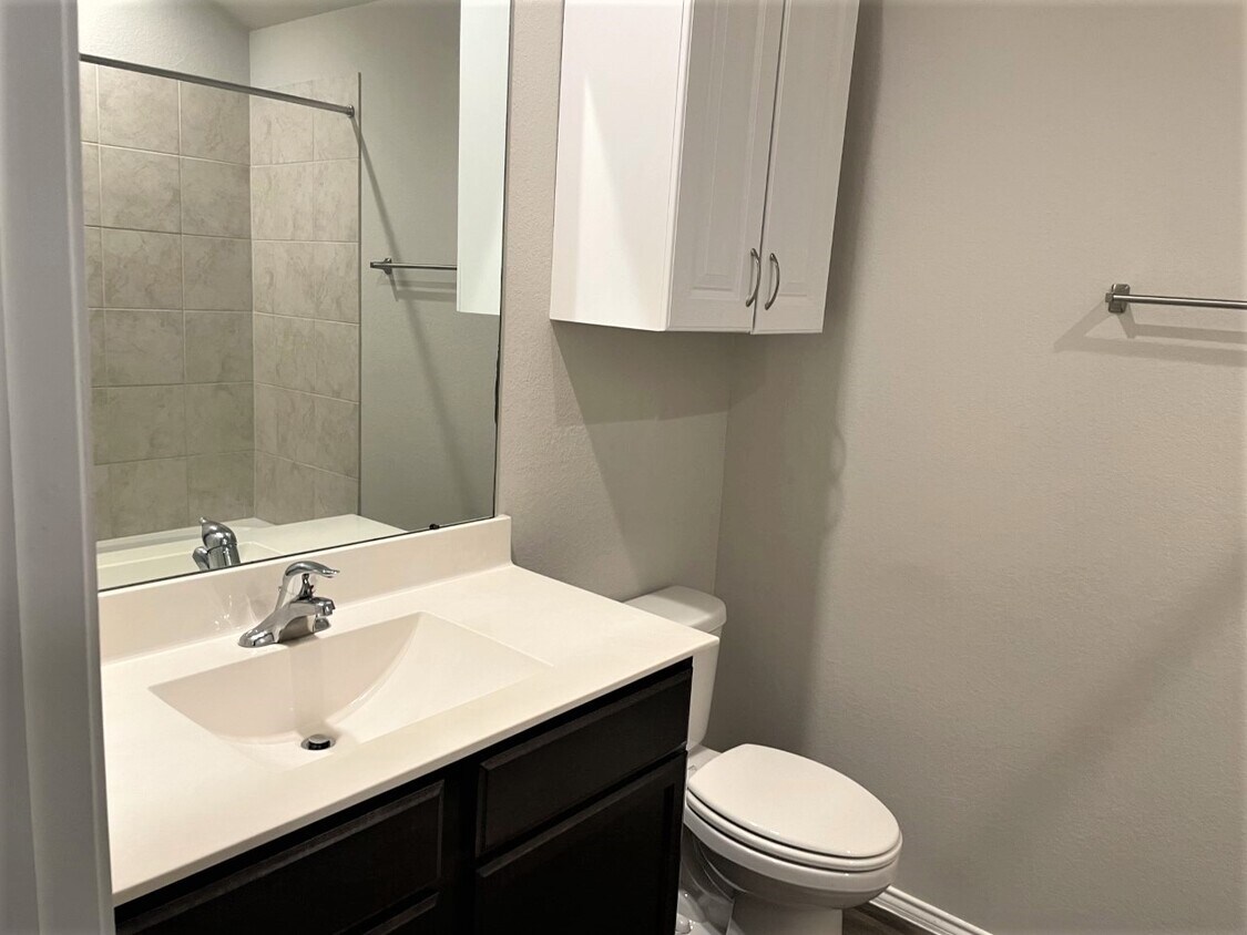 Building Photo - 22535 Theodoli Dr