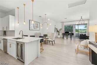 Building Photo - 598 Aston Lake Ct