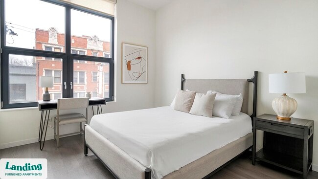 Foto del edificio - 2480-2522-2522 N Milwaukee Ave