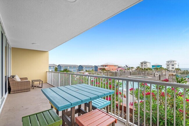 Foto del edificio - 1524 W Beach Blvd