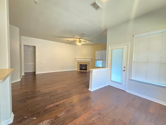 Building Photo - 18631 Mosshill Estates Ln