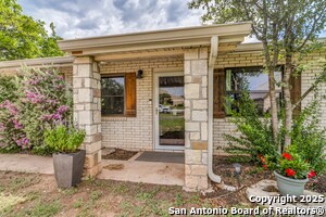 Building Photo - 103 Amber Dr