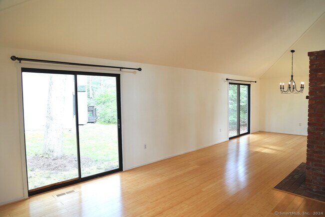 Building Photo - 3 Edgewood Cir