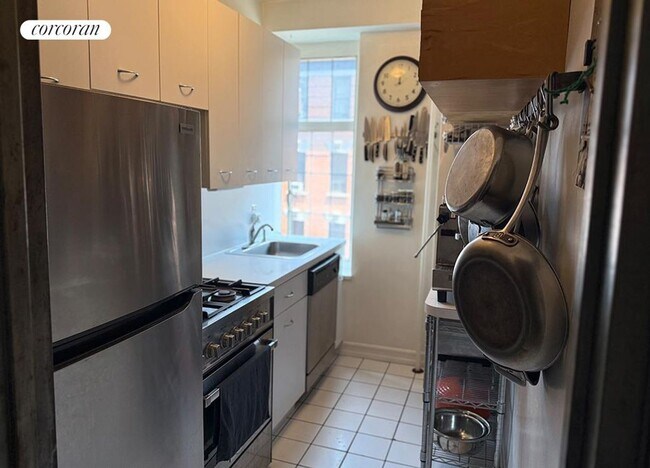 Foto del edificio - 410 W 24th St