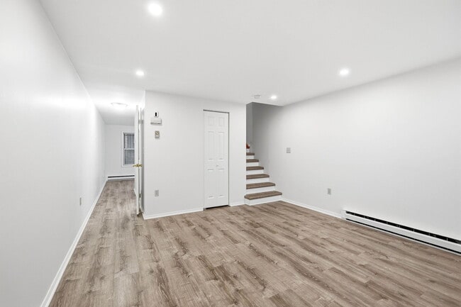 Building Photo - 21 N 13th St