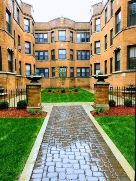 5166 W Montrose Ave Unit 6D, Chicago, IL 60641 Condo for Rent in Chicago, IL