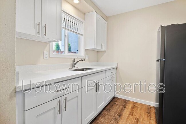 Foto del edificio - 467 N Adair St