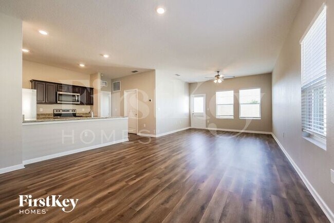 Foto del edificio - 837 Orchid Grove Blvd