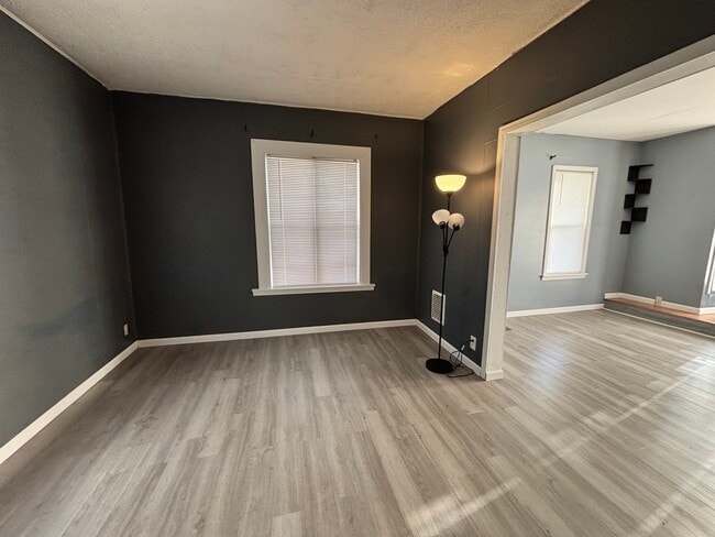 Building Photo - 1934 Butterfield Ave