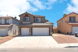Building Photo - 907 Royalmile Way