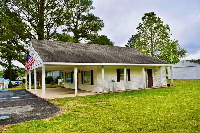 Foto del edificio - 33453 Chincoteague Rd