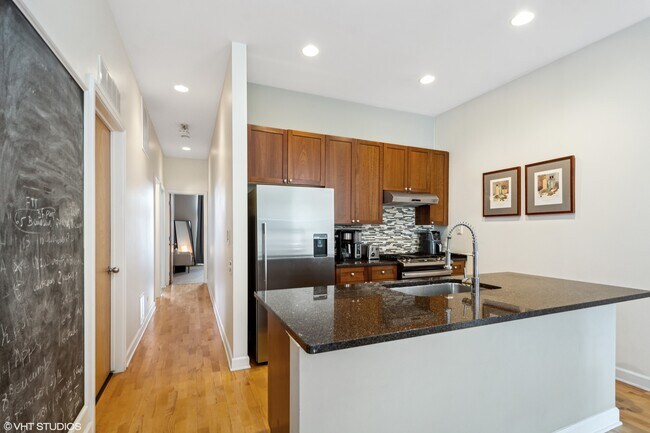 Foto del edificio - 4150 N Sheridan Rd