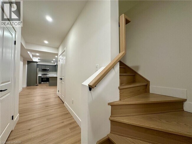 Photo du bâtiment - 18 Stanley Ave