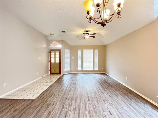 Building Photo - 15 Heritage Way