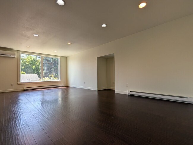 Foto del edificio - Great 2bed/1bath Duplex with large yard!