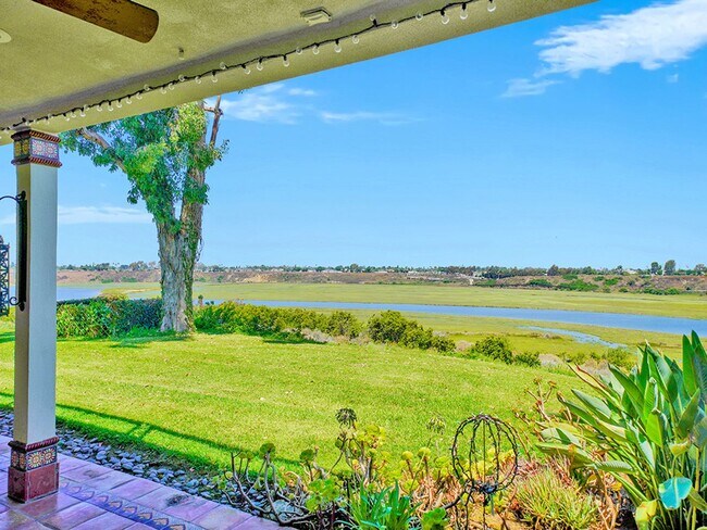 Foto del edificio - Amazing Opportunity with Panoramic Views o...