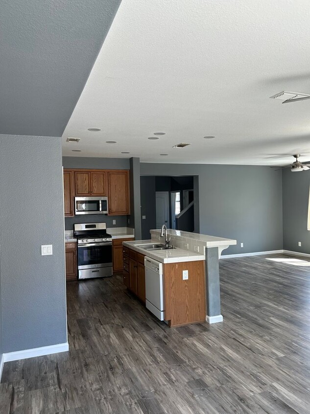 Foto principal - Newly Remodeled 3-Bed Home in Lathrop