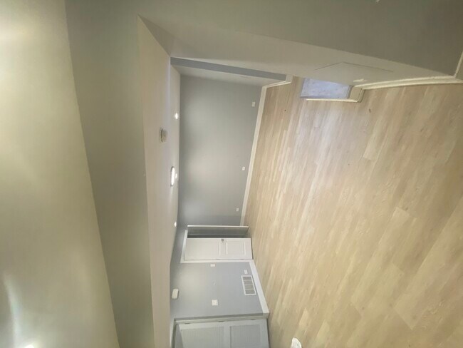 Foto del edificio - 2223 W Washington Blvd