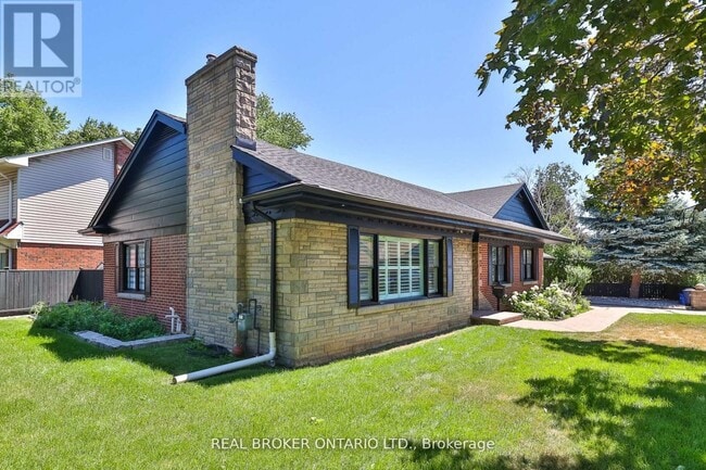 Building Photo - 76 Randall Ave
