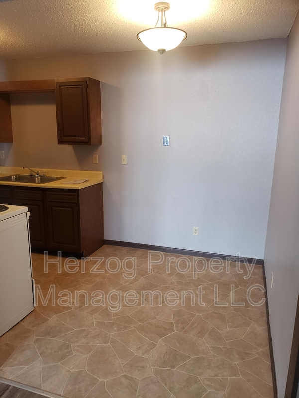 Foto del edificio - 310 Kenwood Dr