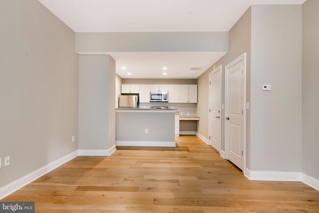 Building Photo - 220 S 16th St