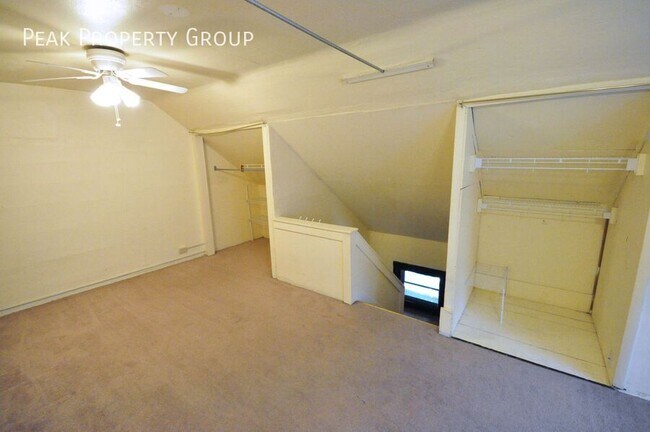 Foto del edificio - 2074-2078 Summit Street-2078 Summit Street...