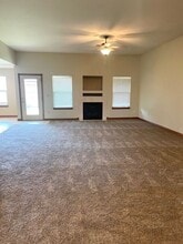 Building Photo - 421 Waurika