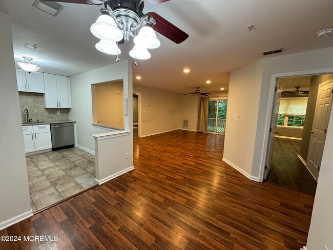 Building Photo - 812 Wedgewood Cir