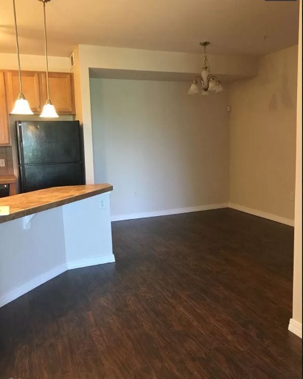 Building Photo - 2450 Windrow Dr