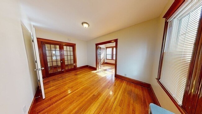 Building Photo - 447 Ashmont St