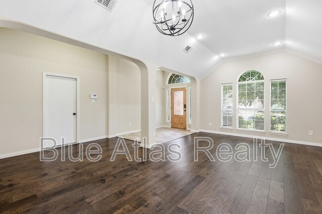 Building Photo - 4353 Mountain Crest Dr