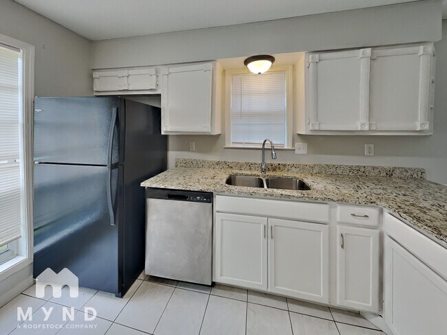 Building Photo - 6726 Beaverlodge Dr