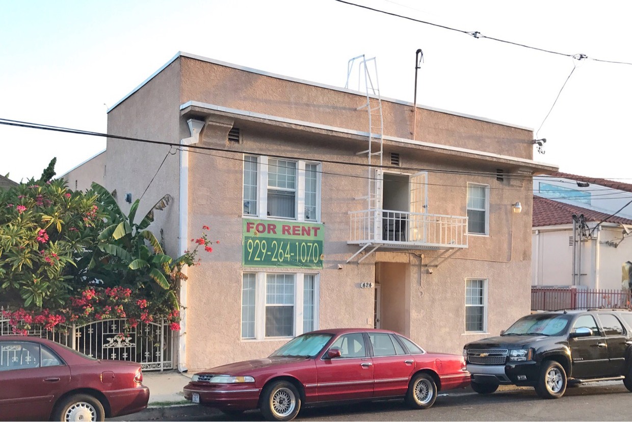 Primary Photo - 424 W 3rd St