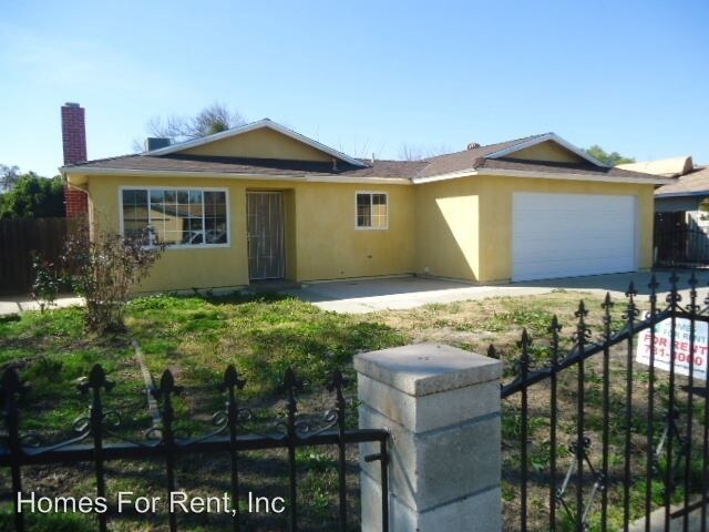 Primary Photo - 561 Balmayne Way