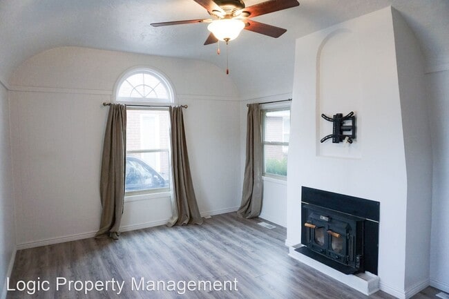 Building Photo - 2 br, 1 bath House - 194 E 4800 S